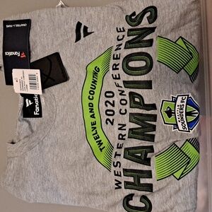 Sounders tee large
